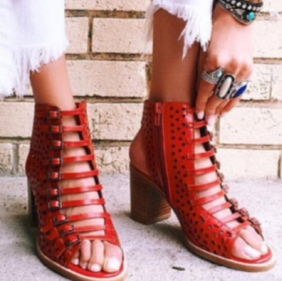 COPY - Jeffrey Campbell Houdini red leather bootie sandals - Picture 2 of 10
